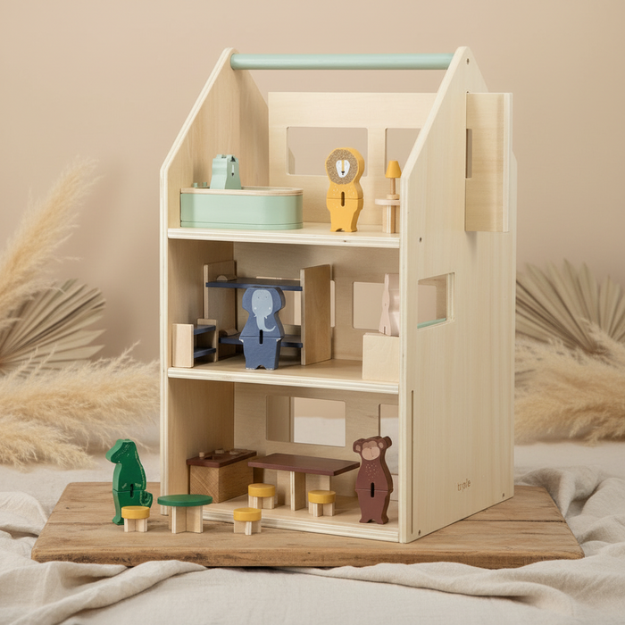 Trixie Holz-Spielhaus mit Zubehör – dreistöckiges Spielhaus mit sechs Tierfiguren und 13 Zubehörteilen für Kinder ab 3 Jahren