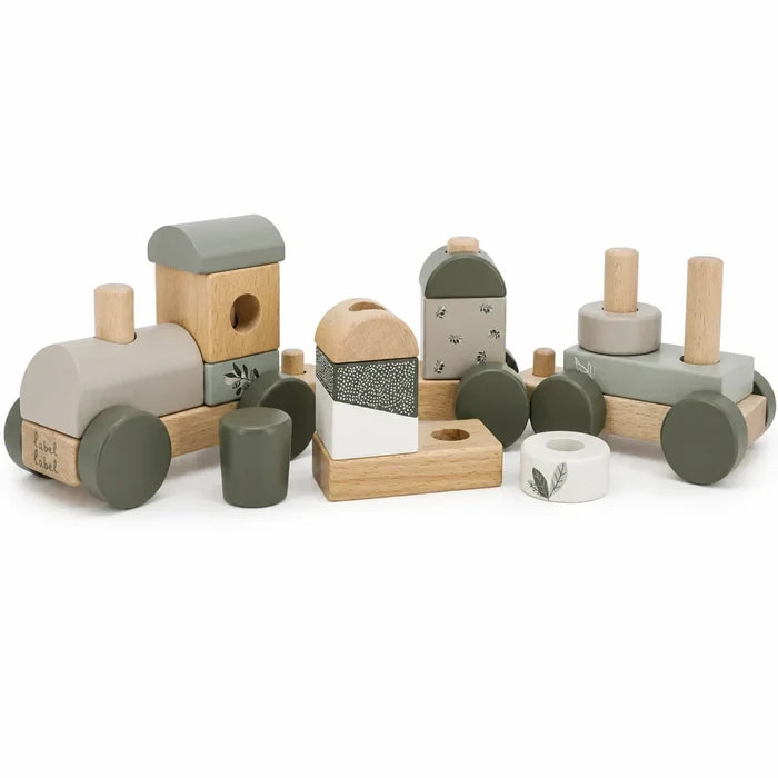 Holzbausteine des personalisierten Label Label Stapelzugs in Olivgrün als besonderes Geschenk zur Geburt