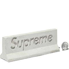 Supreme Mini Materials 1:12 Scale Jersey Barrier